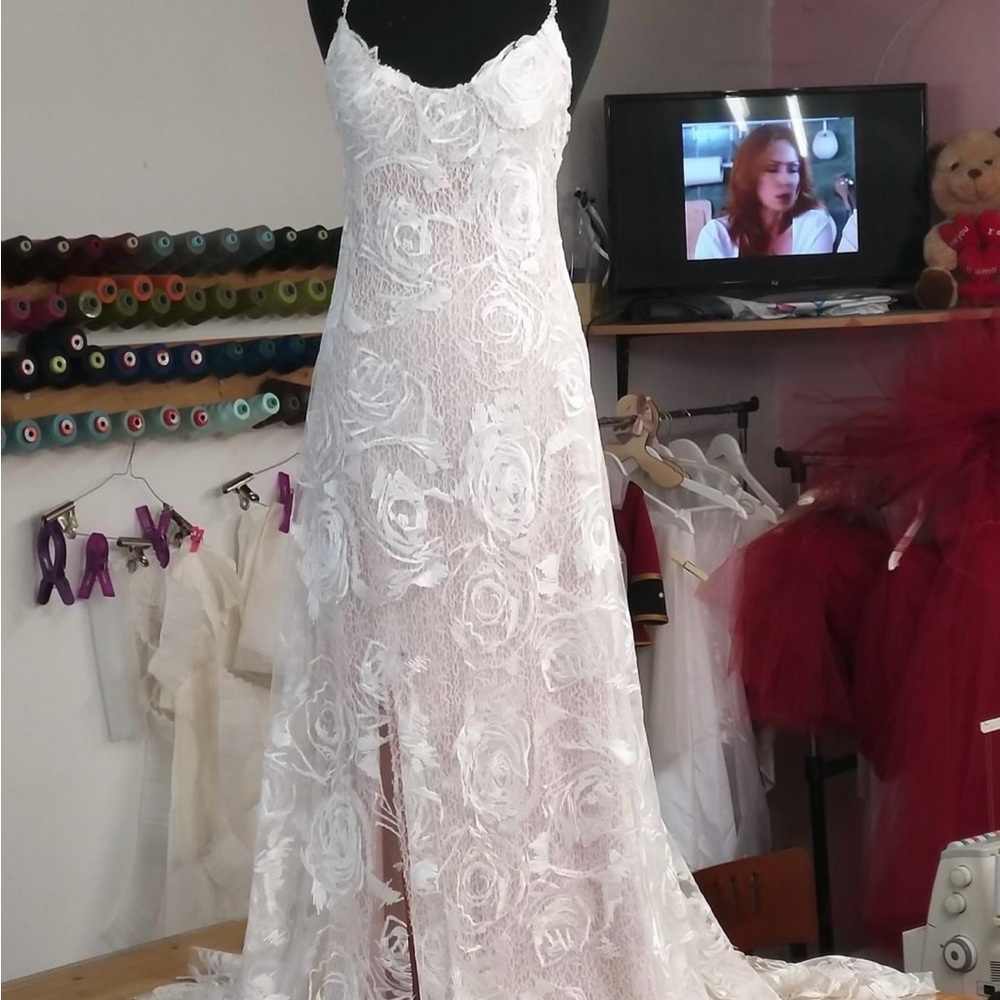 Elegant White Lace Gown